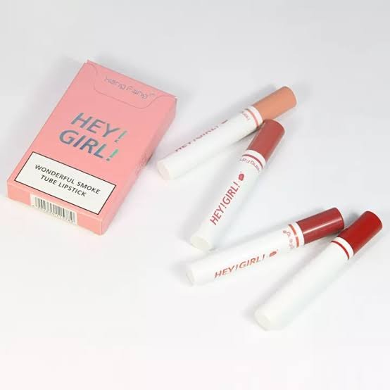 4-in-1 Cigarette Matte Lipstick Set – Long-Lasting & Non-Sticky
