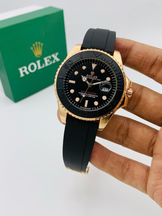 Rolex Stylish Men’s Watch – Golden, Rubber Strap & Steel Bezel