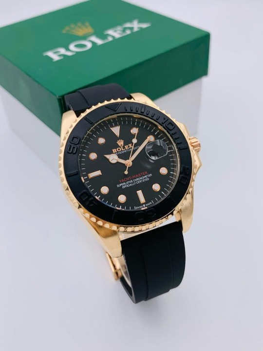 Rolex Stylish Men’s Watch – Golden, Rubber Strap & Steel Bezel