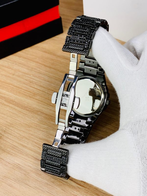 Black Stone Chain Watch – Men’s Fashion Stainless Steel