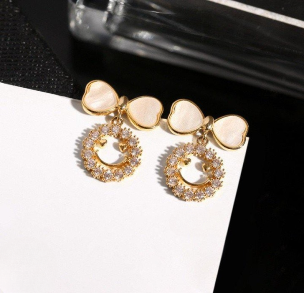 Smiley Face Zircon Korean Earrings – Bow & Crystal Design